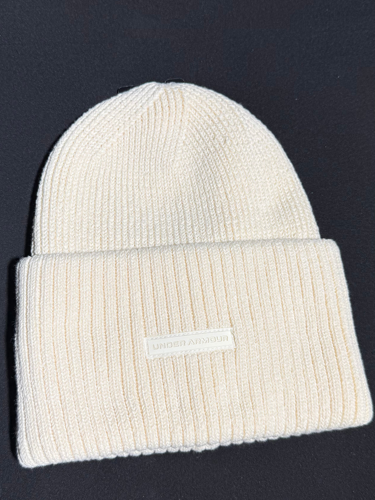 UNDER ARMOUR WOMENS CUFF BEANIE