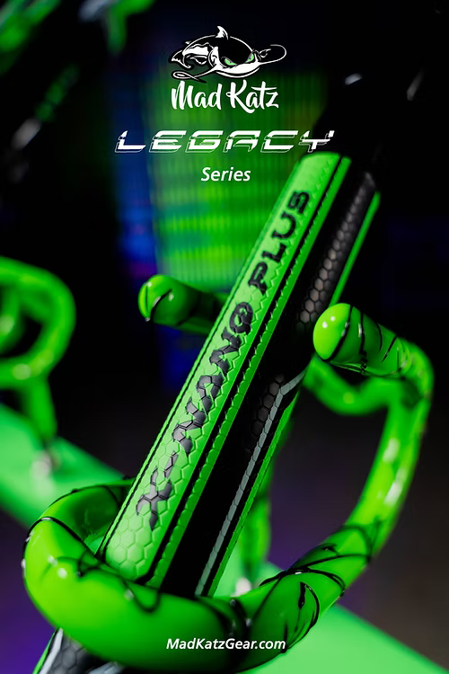 MAD KATZ GREEN LEGACY CASTING ROD (IT GLOWS)