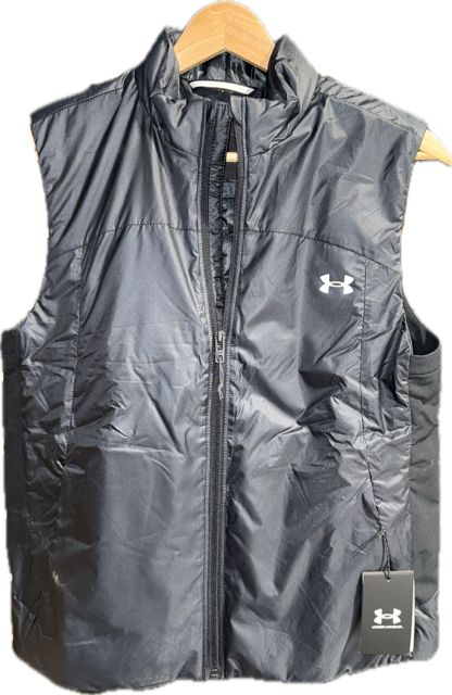 UNDER ARMOUR WOMENS VENTURE HYBRID VEST 50% OFF