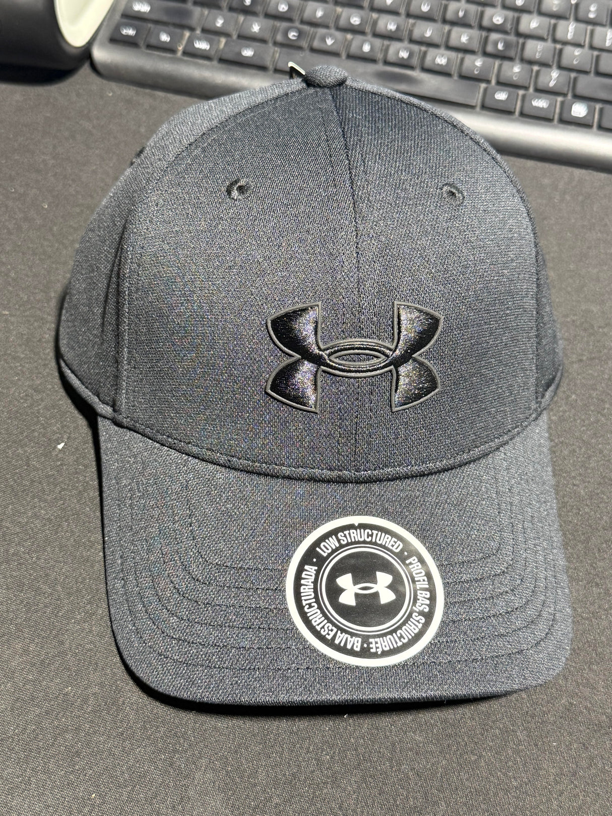 UNDER ARMOUR LOGO MENS HAT 50% OFF