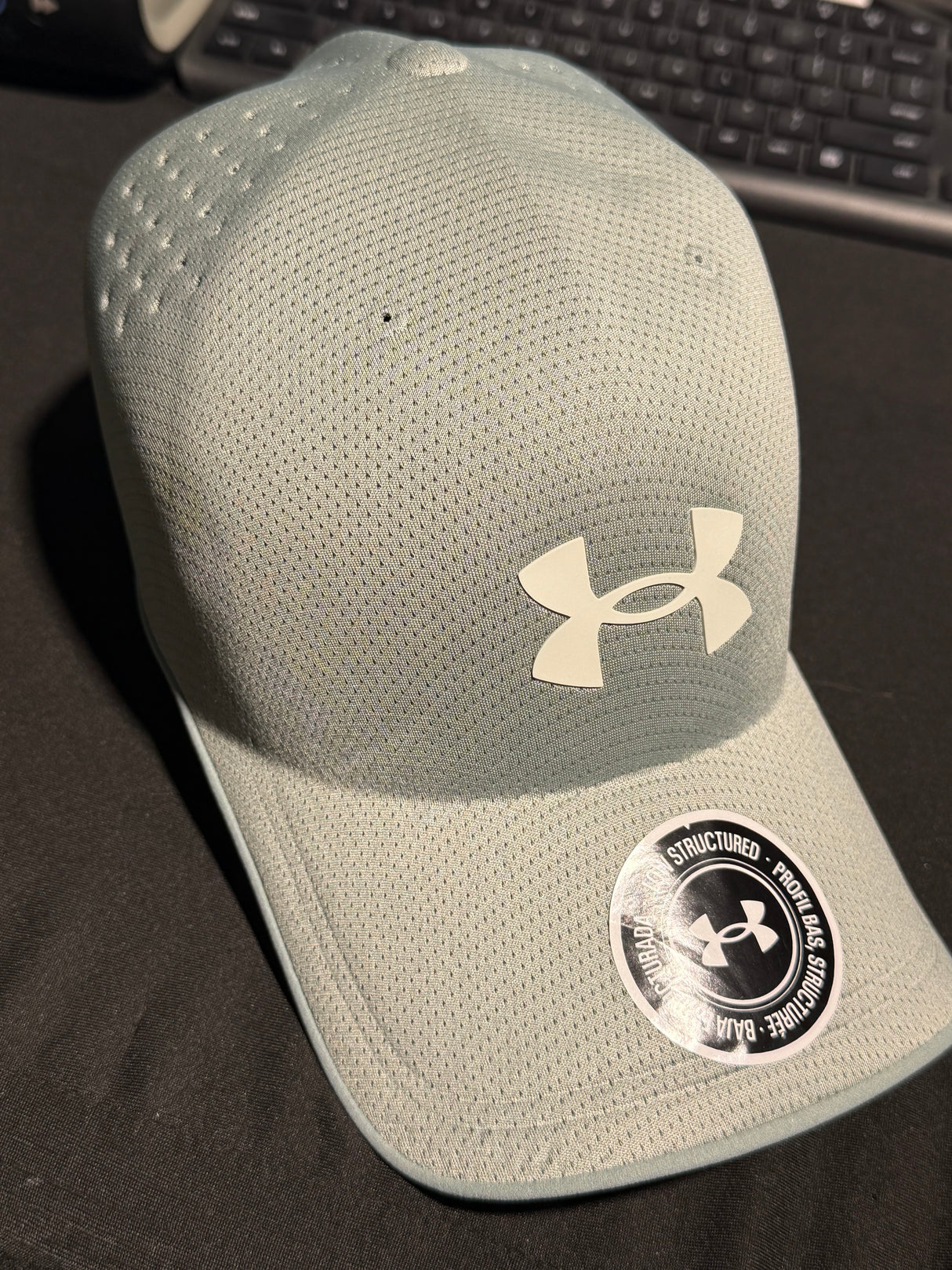 UNDER ARMOUR UNISEX STEALTHFORM UNCRUSHABLE HATS 50% OFF