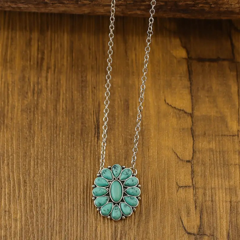 ELEGANT BOHO TURQOUISE OVAL PENDANT NECKLACE