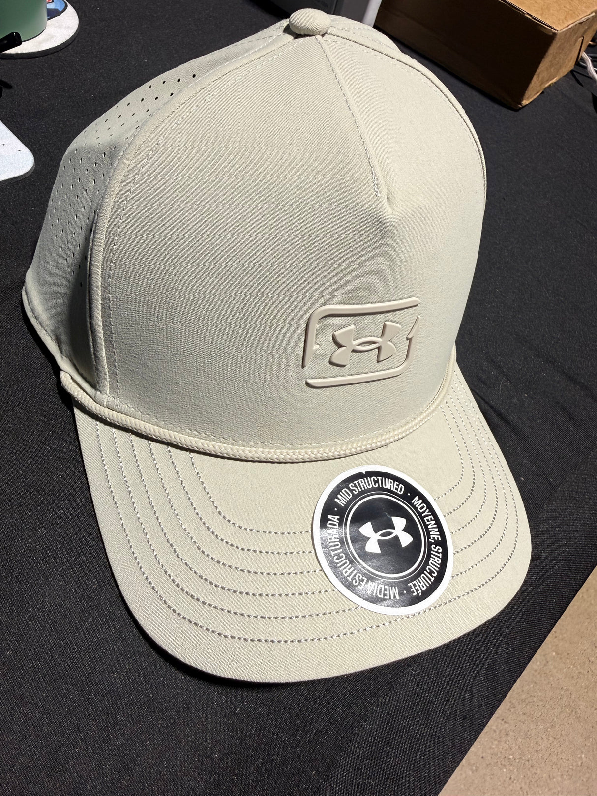 UNDER ARMOUR MENS FISHING HOOK LOGO HATS 50% OFF