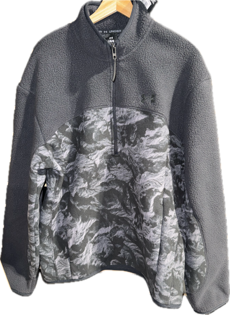 UNDER ARMOUR MENS CGI BASECAMP CAMO HALF-ZIP 50% OFF