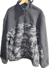UNDER ARMOUR MENS CGI BASECAMP CAMO HALF-ZIP 50% OFF